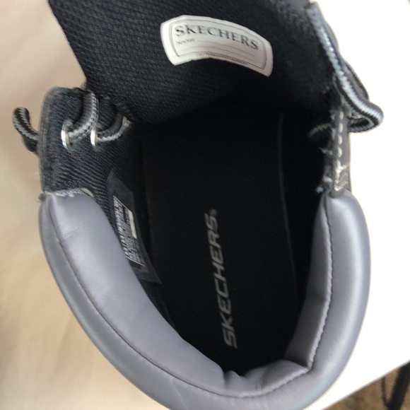 Sketchers boots size 4.5 SN 405656L Black NWOT Black Youth - Picture 5 of 10